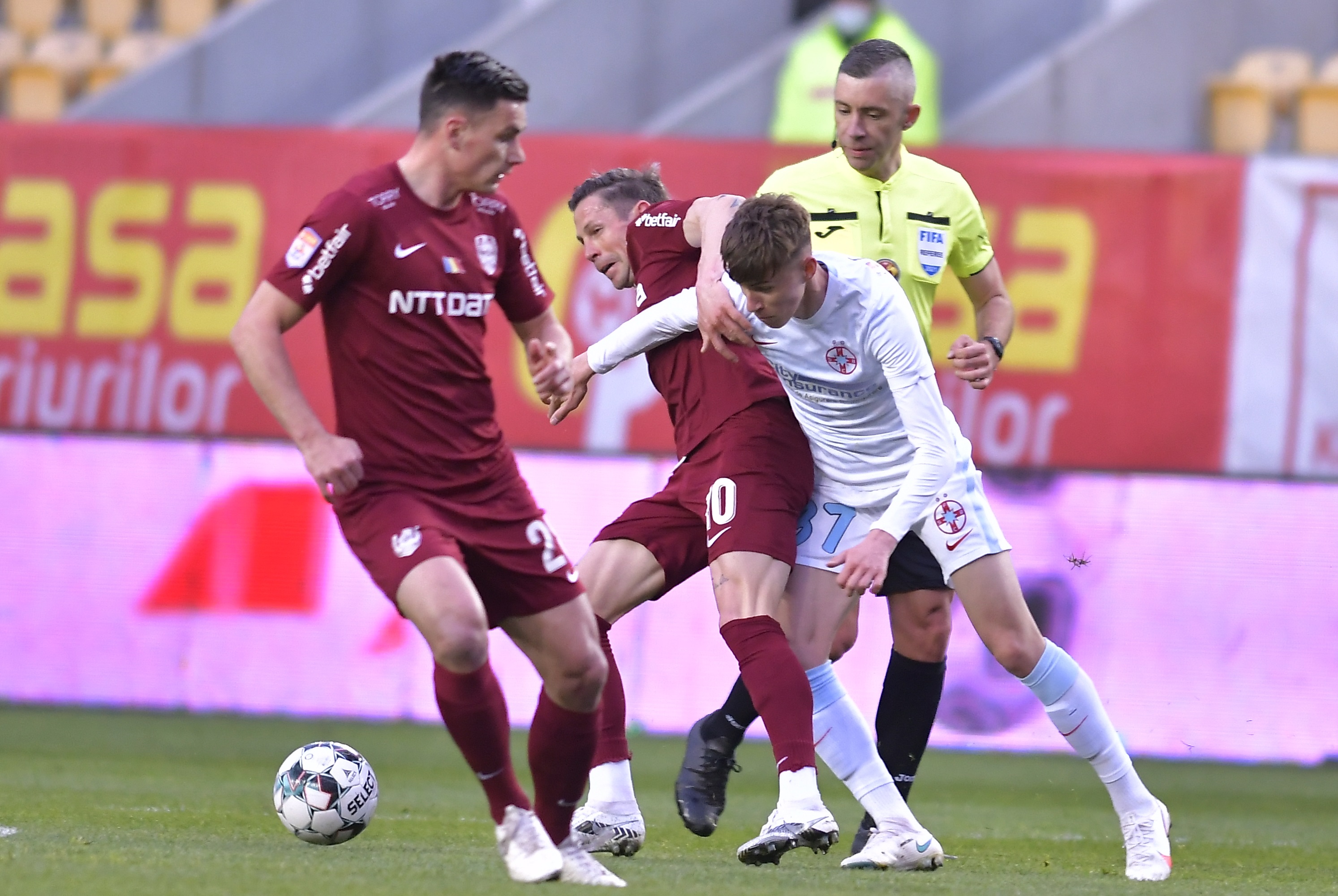 Supercupa României | CFR Cluj - FCSB 0-0, ACUM, pe Digi Sport 1. Lovituri de departajare: 1-1