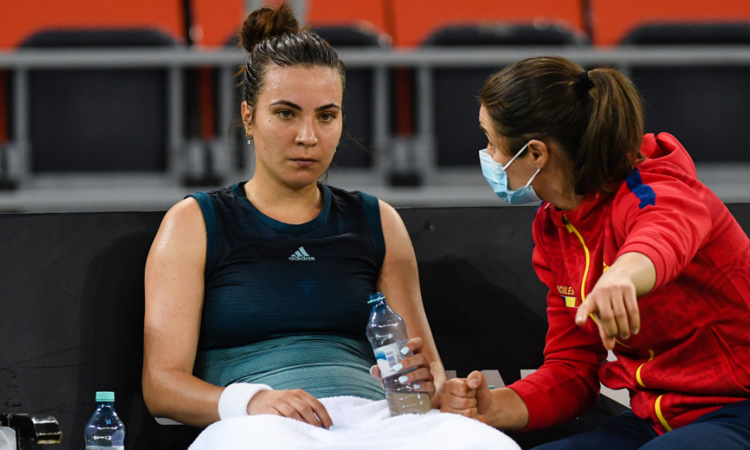 Gabriela Ruse și Monica Niculescu, în timpul meciului cu Jasmine Paolini / Foto: Sport Pictures