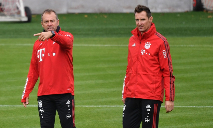 Munich, Germany. 07th Oct, 2020. From left: Hans Dieter Flick (Hansi, coach FC Bayern Munich), Miroslav KLOSE (Co coach FCB), gesture, gives instructions, FC Bayern Munich newcomers. Training on Saebener Strasse. Soccer 1. Bundesliga, season 2020/2021 on