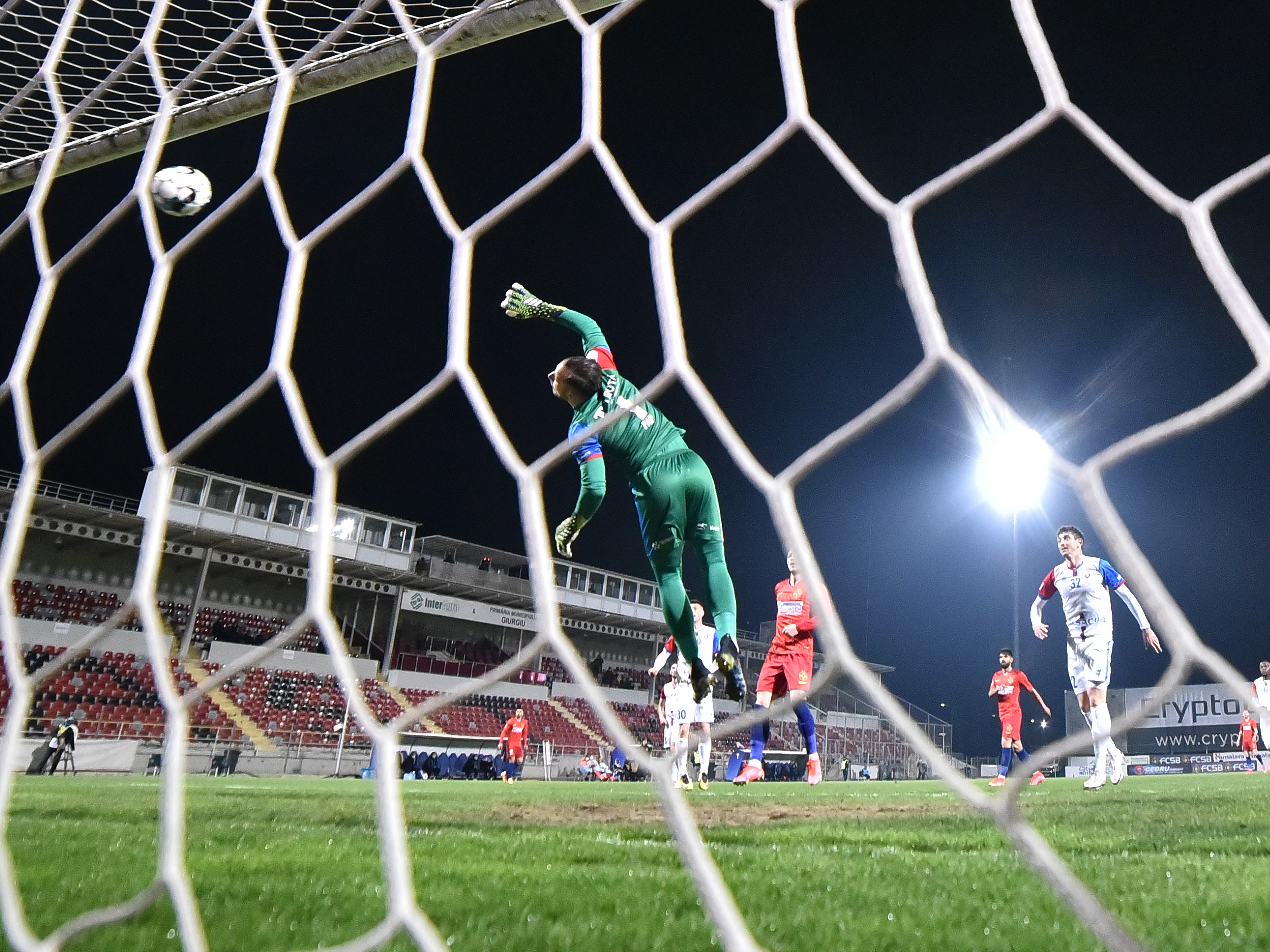 FCSB - FC Botoșani 2-1 | Marius Croitoru și-a distrus jucătorii: Portarul a luat gol din parcare