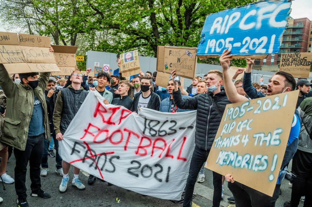 Chelsea fans gather outside the Football Club to protest them joining the planned European Super League., Stamford Bridge, London, UK - 20 Apr 2021