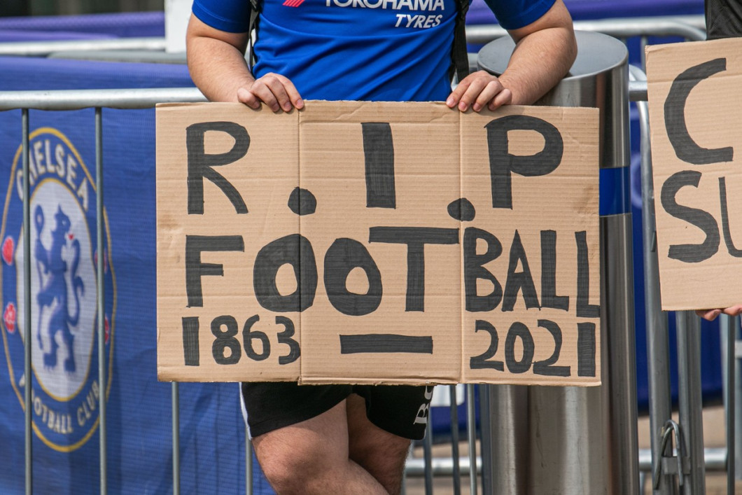 Chelsea fans protest against European Super League - 20 Apr 2021