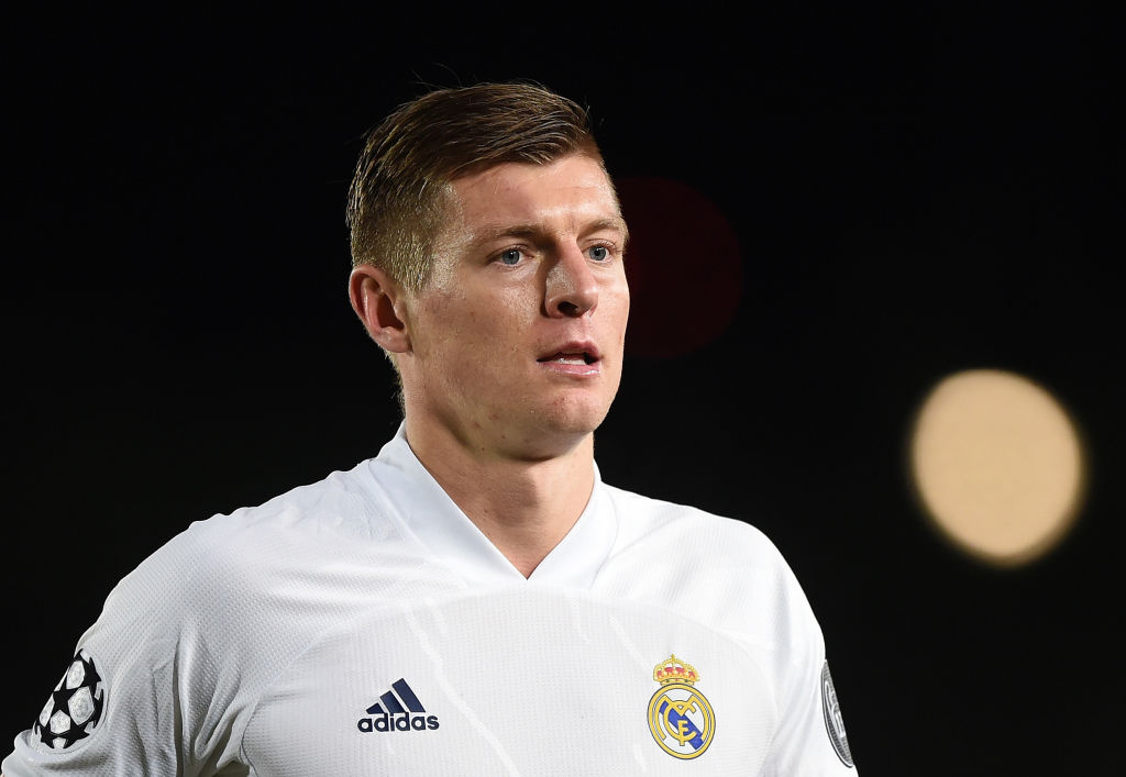 Toni Kroos, făcut praf de o legendă a fotbalului german: Nu mai e de clasă mondială, încetinește ritmul de joc!