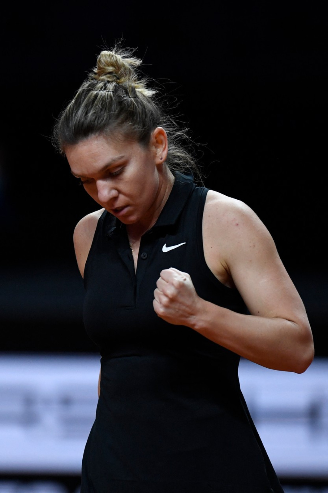 halep-vondrousova9
