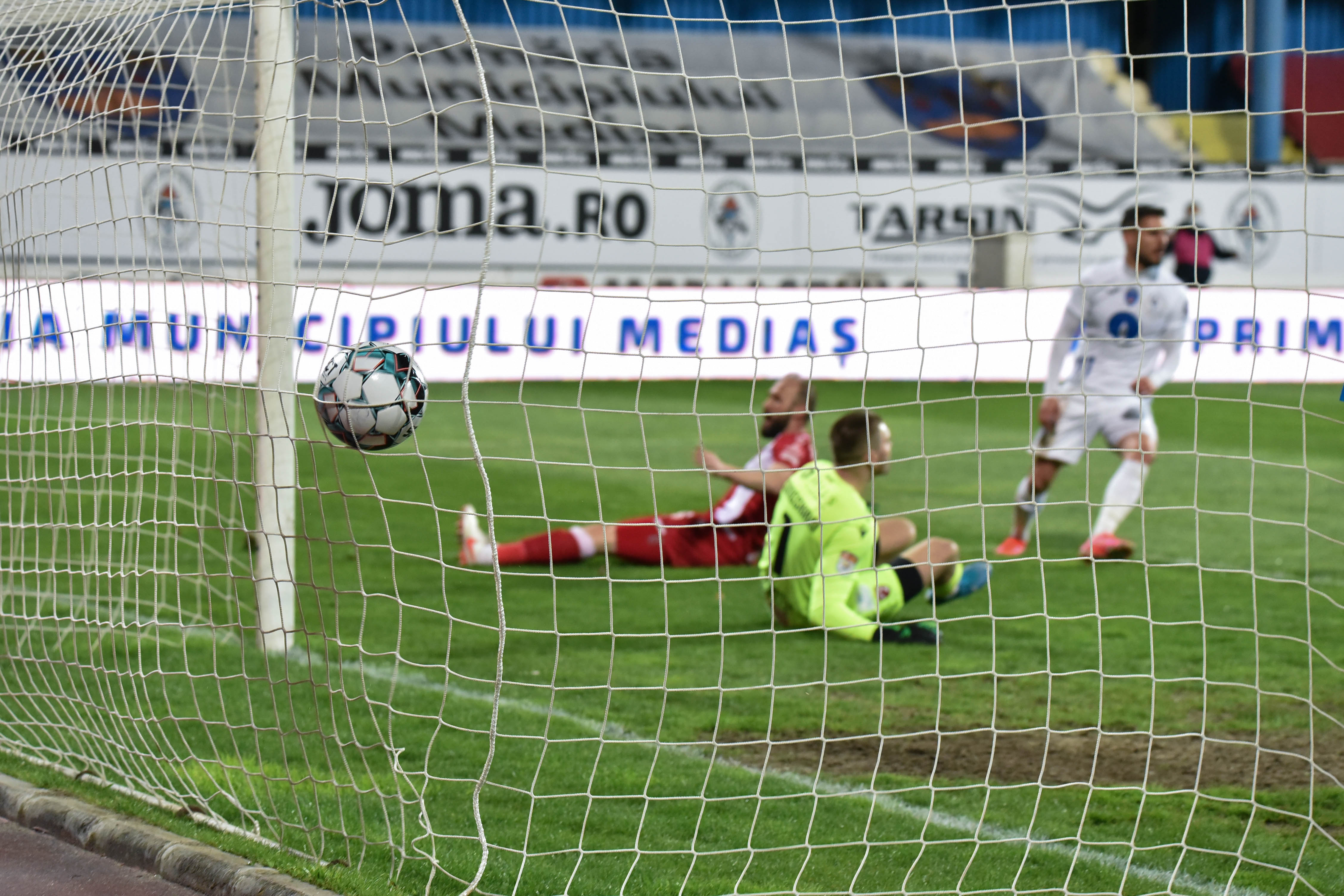 Gaz Metan Mediaș - Dinamo 4-1. Câinii, umiliți, sunt mai aproape ca oricând de retrogradare, fără victorie de 13 jocuri