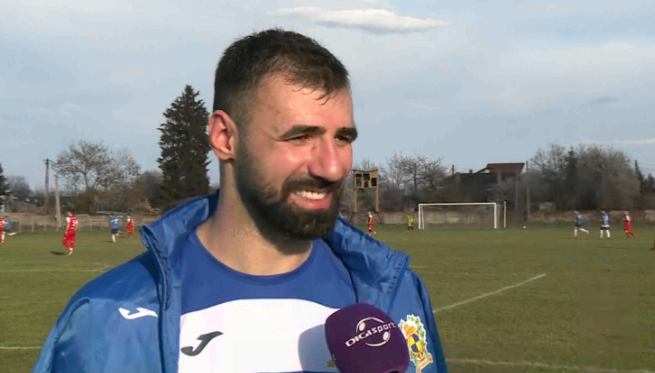 Luptătorul Bogdan Stoica a ajuns vedetă în Liga 4, la Petrolul Băicoi: Am tamponat un fundaș, apoi nu a mai jucat