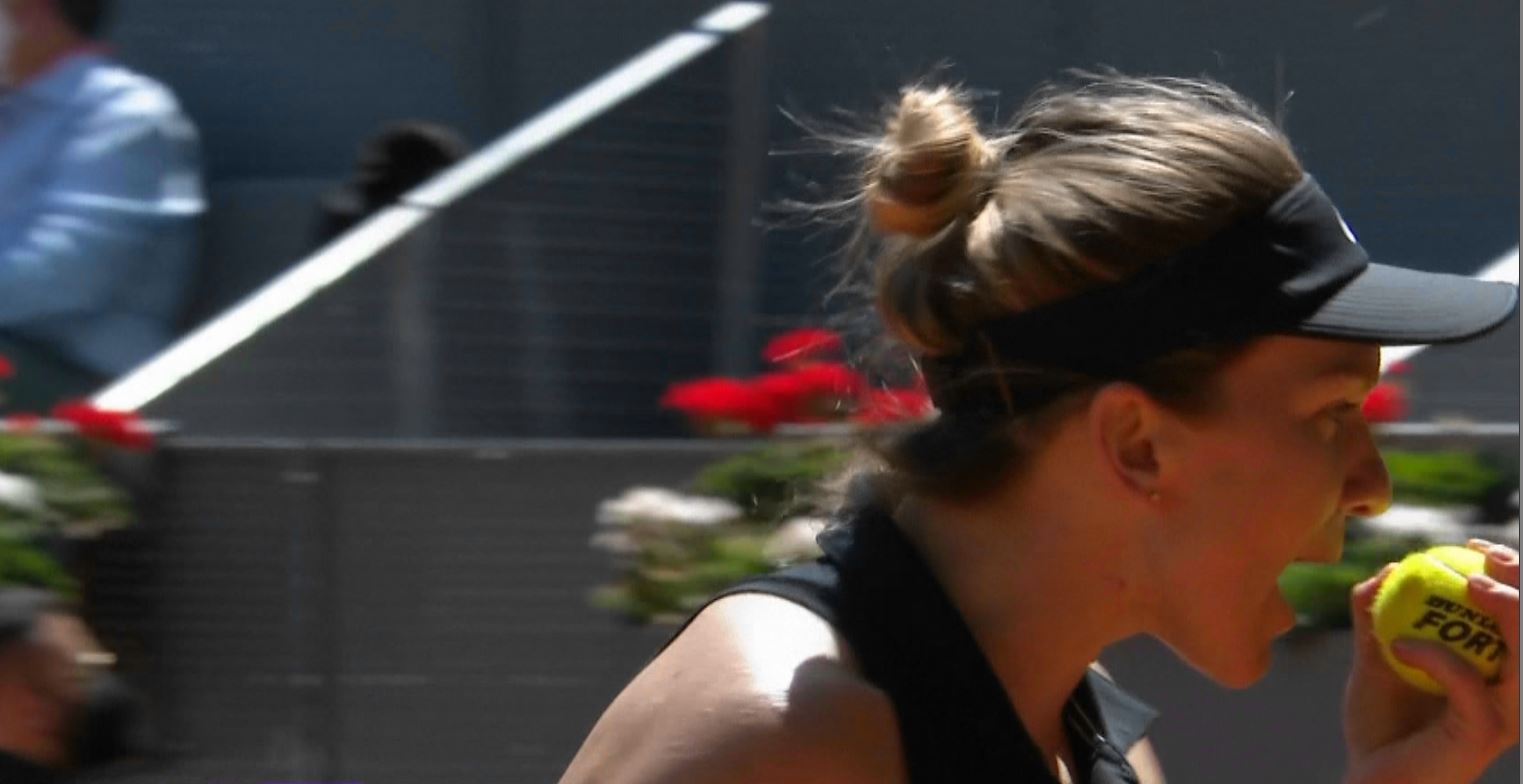 Nervii au cedat. Simona Halep, gata să muște din minge în optimile de la Madrid, cu Mertens