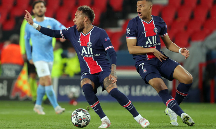 Paris Saint-Germain v Manchester City - UEFA Champions League Semi Final: Leg One