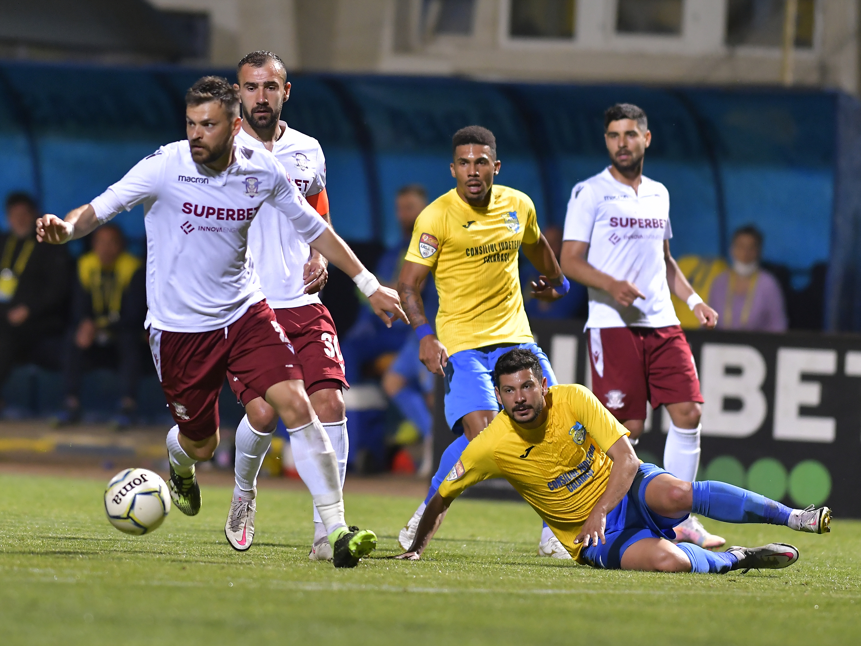 Calcule play-off Liga 2. Cum arată lupta pentru promovarea în Liga 1 cu trei etape înainte de final