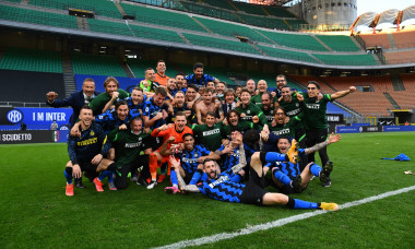 Ionuț Radu și coechipierii de la Inter, după succesul cu Sampdoria / Foto: Twitter@Inter