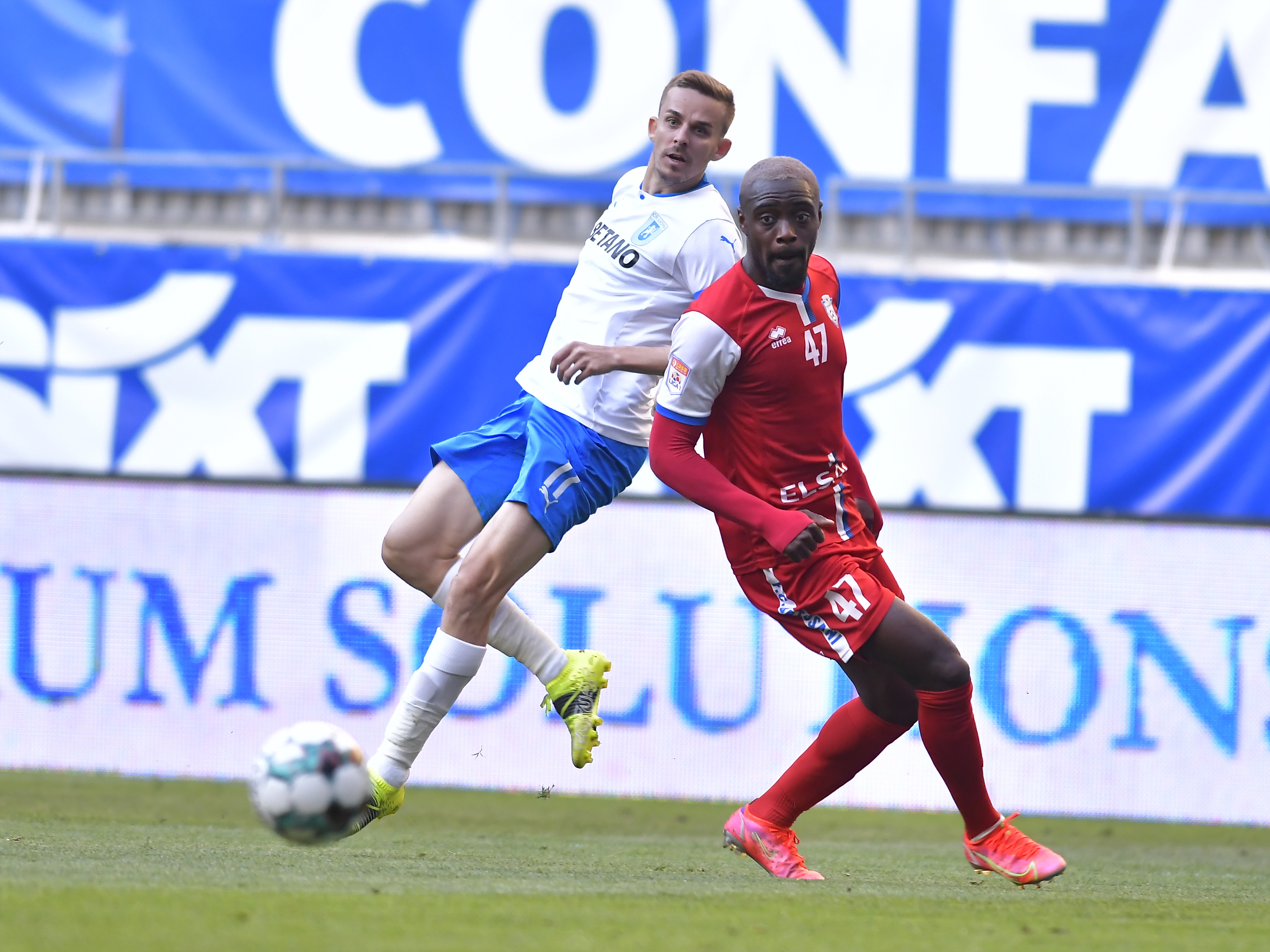 Universitatea Craiova – FC Botoșani 2-3, ACUM, pe Digi Sport 1. Papa dă lovitura pe final. Meci cu trei eliminări