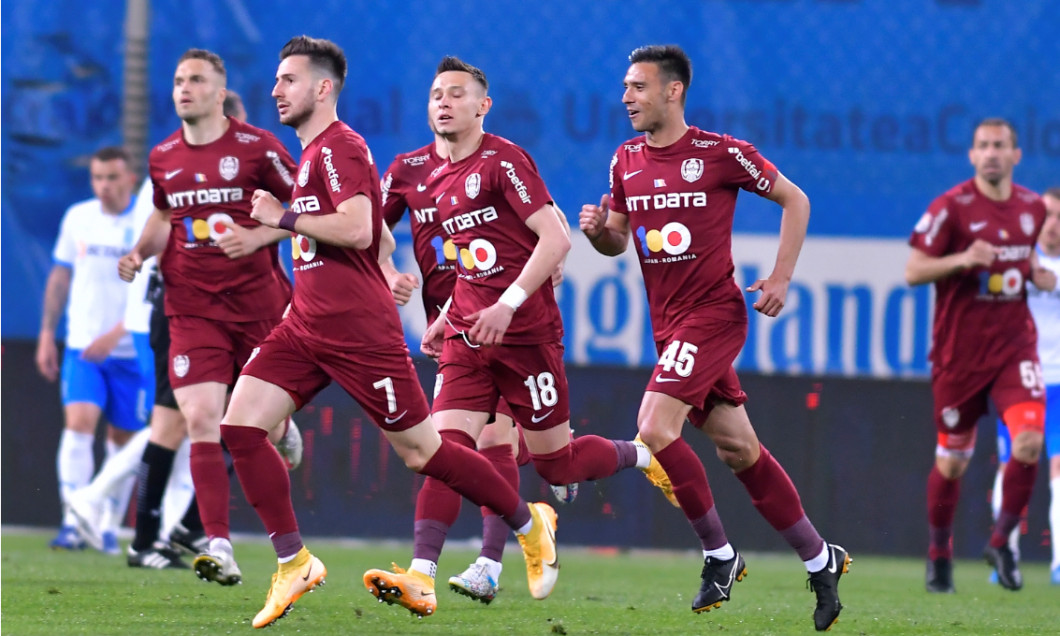 Fotbaliștii de la CFR Cluj, în meciul cu Universitatea Craiova / Foto: Sport Pictures