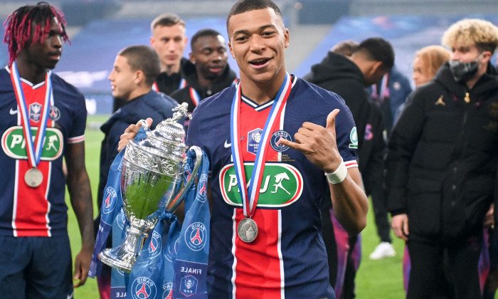 Le Paris Saint Germain (PSG) remporte la Coupe de France de football 2 ŕ 0 face ŕ Monaco au stade de France ŕ Saint-Denis