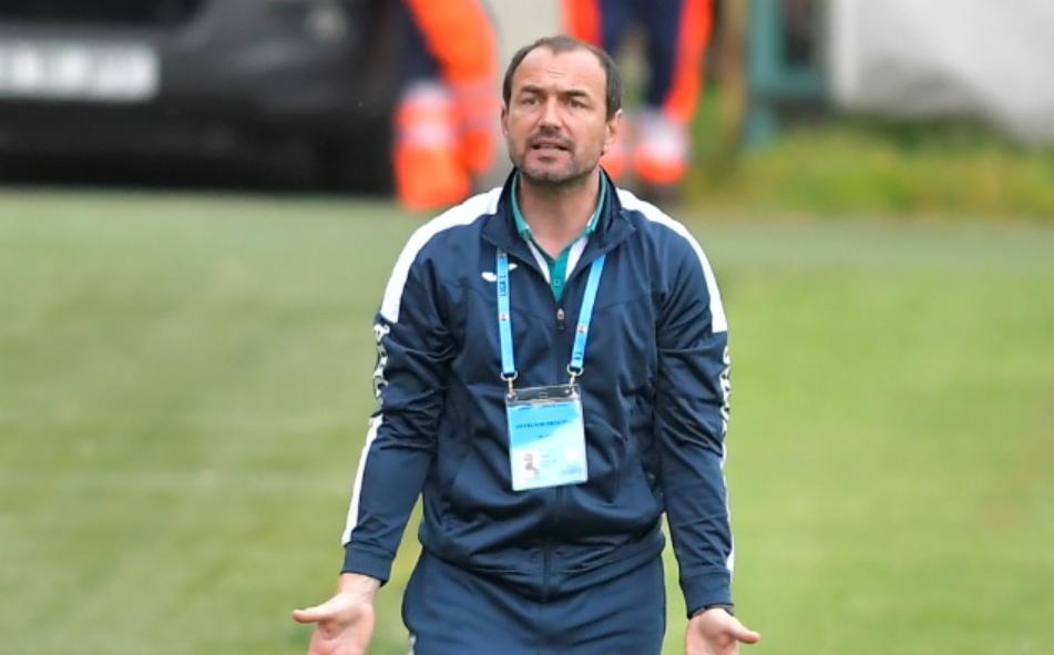 Imagine Stire Ionuț Badea stă chiar în blocul cu explozia din București: A fost nebunie! Am coborât prin fum | 2review.ro