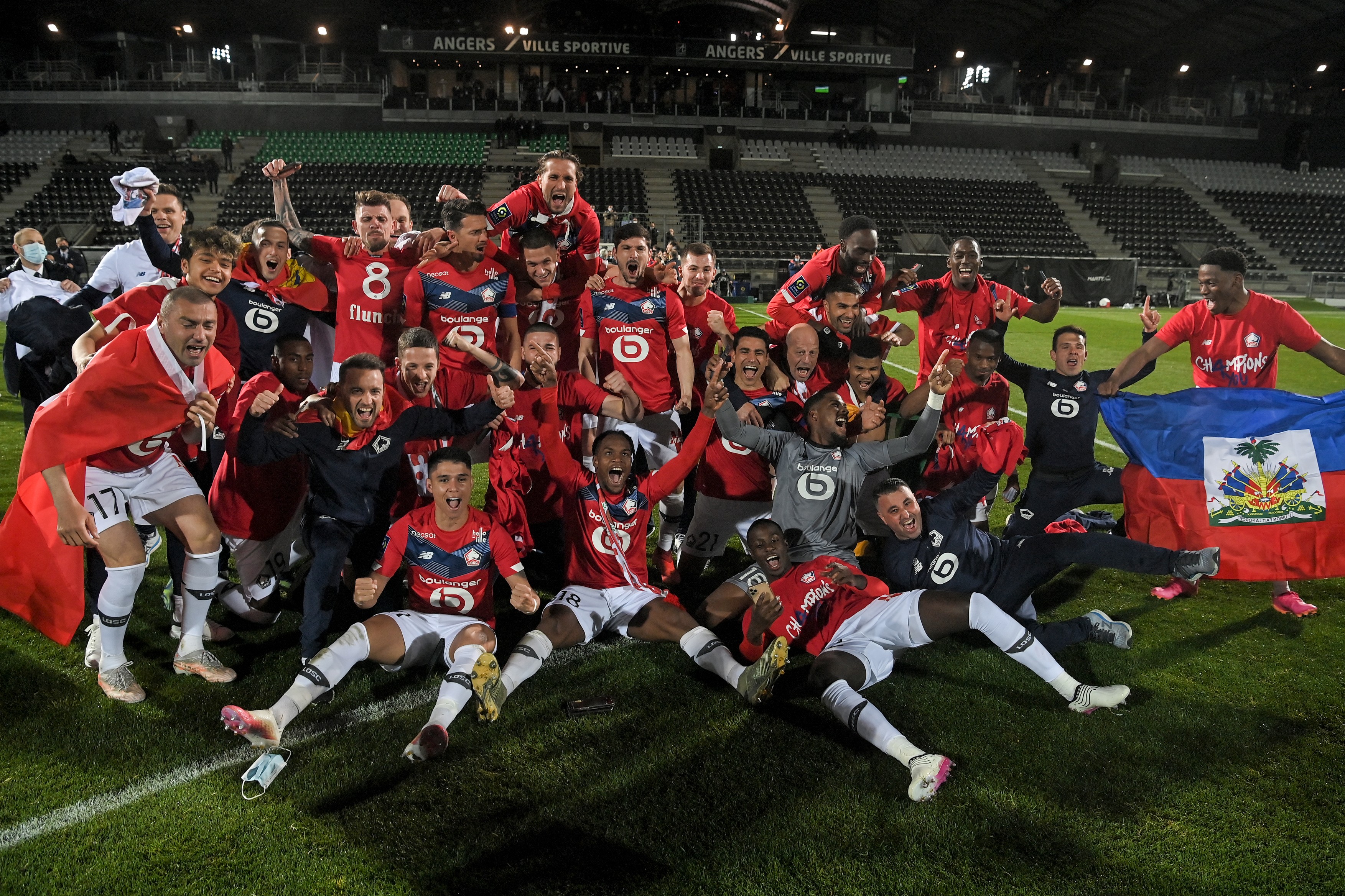 Lille, noua campioană din Ligue 1! PSG, răpusă de o echipă formată din veterani și jucători aruncați de alte cluburi