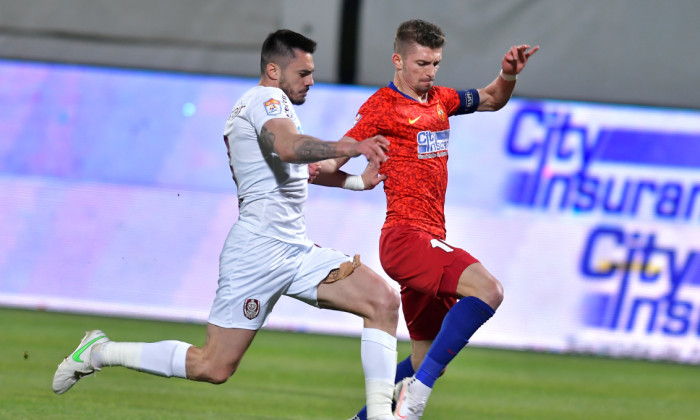 Florin Tănase și Andrei Burcă, în FCSB - CFR Cluj / Foto: Sport Pictures