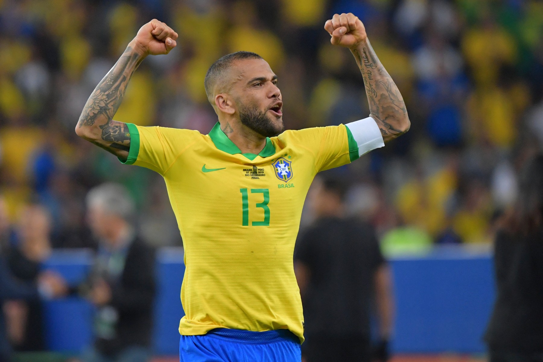 Dani Alves va rata următoarele meciuri de calificare ale Braziliei la Cupa Mondială