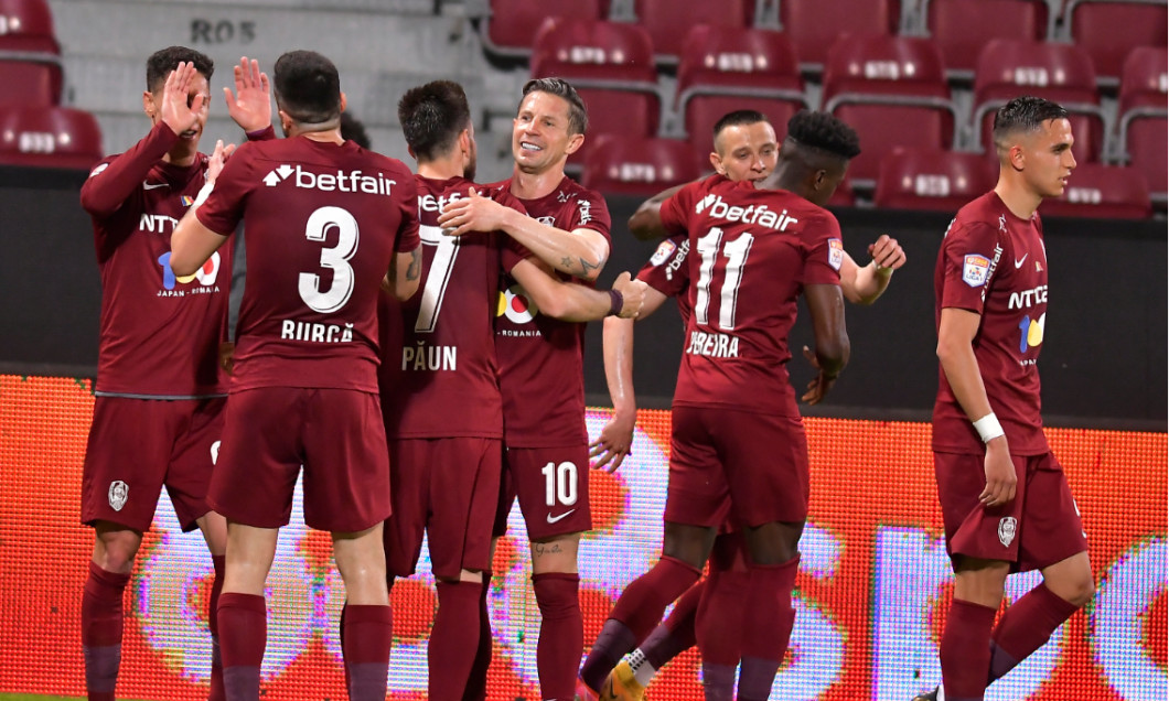 Fotbaliștii de la CFR Cluj, în meciul cu FCSB / Foto: Sport Pictures