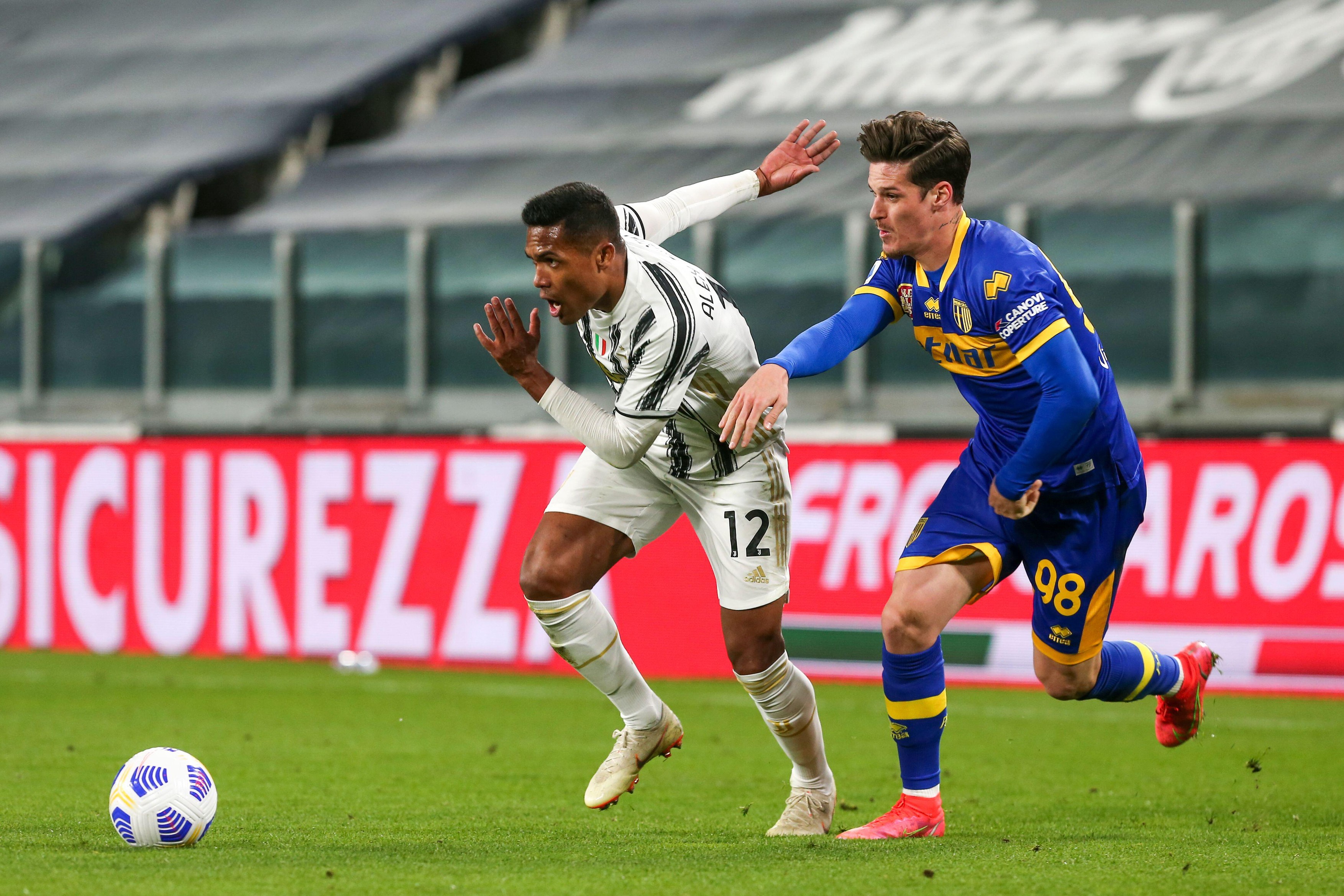 Dennis Man și Valentin Mihăilă, ”fundamentali” pentru noua Parma! Conducerea clubului e sigură: ”Echipa va renaște cu ei”
