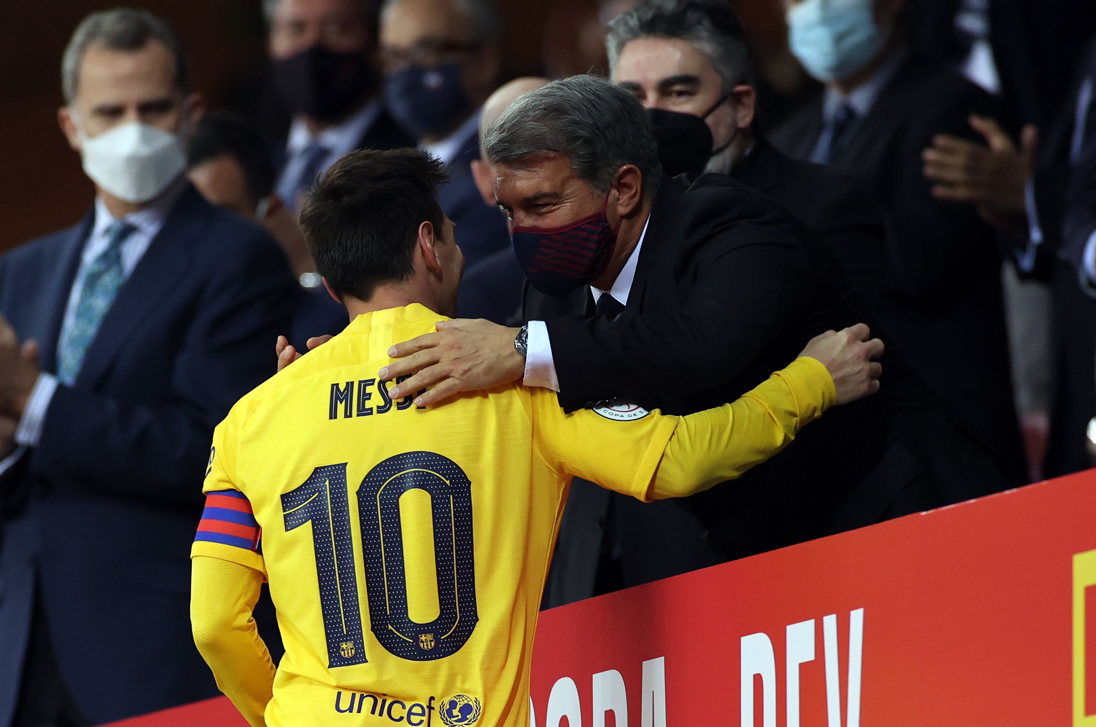 Joan Laporta, ultimele detalii despre negocierea cu Lionel Messi: ”Decurge bine!”. Ce se întâmplă cu Ronald Koeman