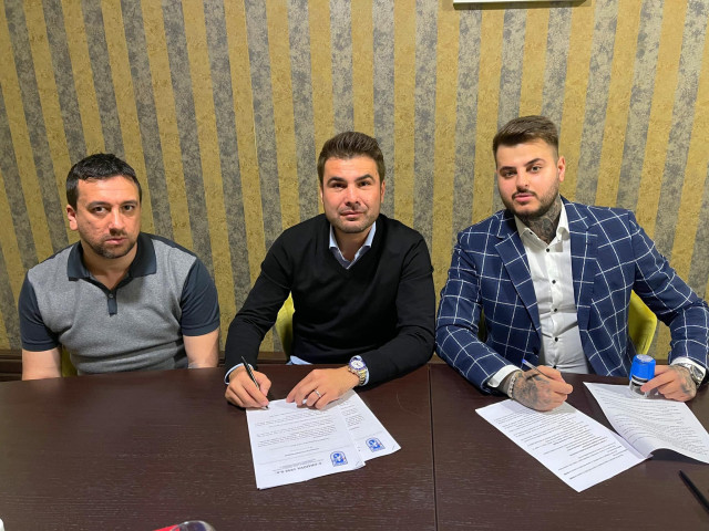 Adrian Mutu Signed With U Craiova In 1948 Contract Details How He Was Convinced