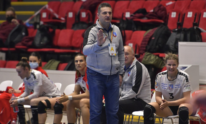 HANDBAL FEMININ:RAPID BUCURESTI-SCM RAMNICU VALCEA, LIGA FLORILOR (7.04.2021)