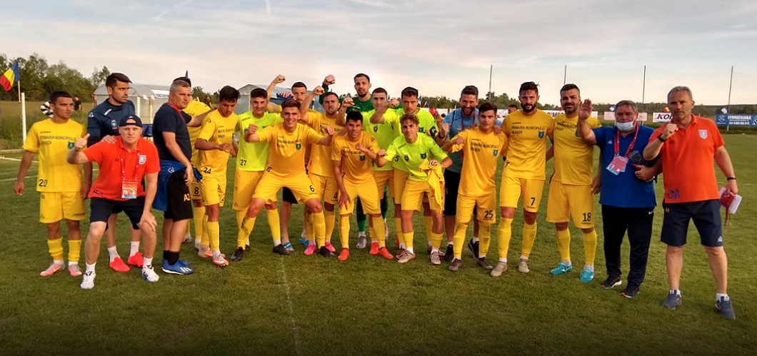 Corona Brașov - ACS Vedița Colonești ACUM, Digi Sport 1. În tur: 2-1. Favoritele la promovarea în Liga 2