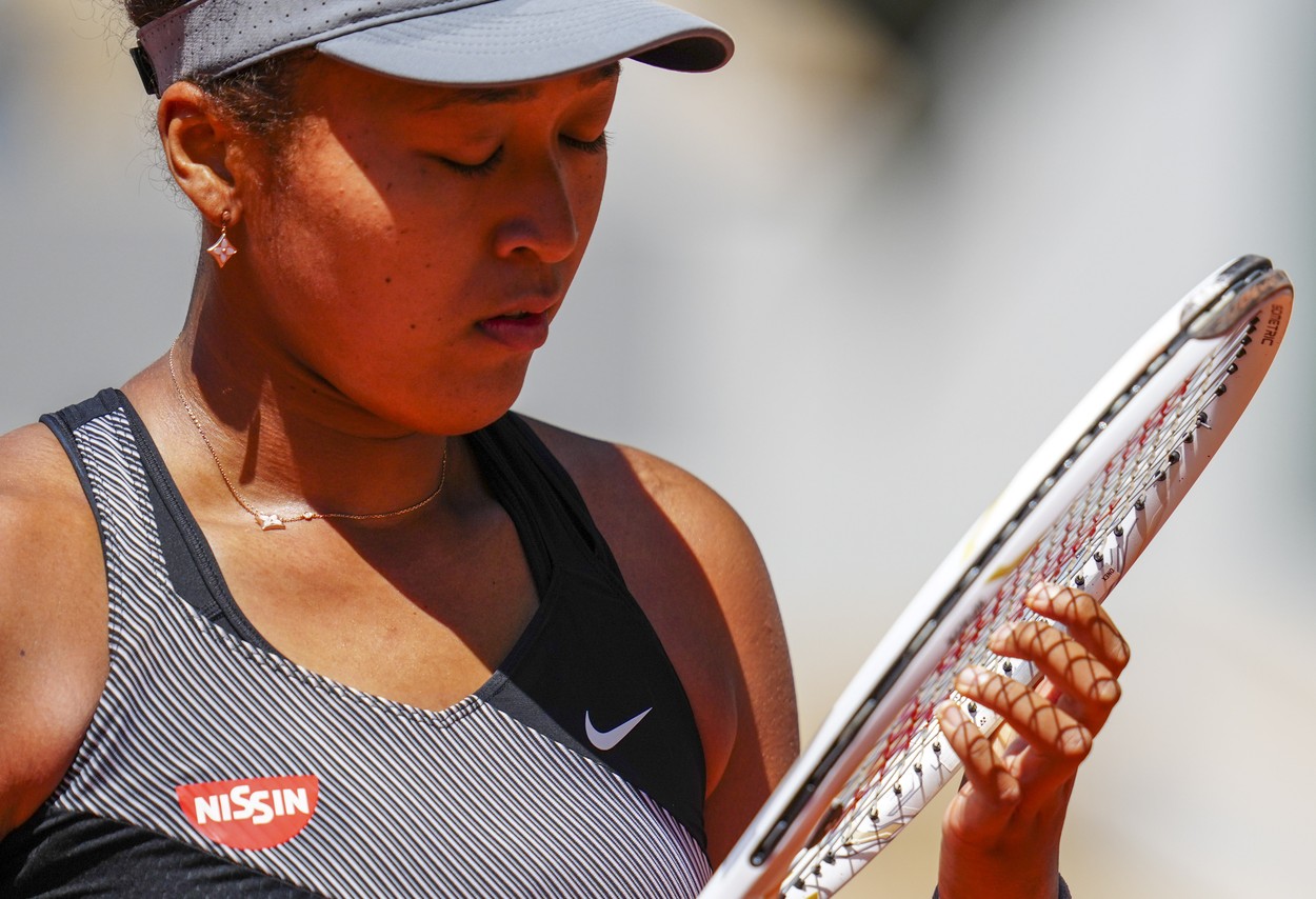 Fanii tenisului s-au mobilizat, după ce Naomi Osaka a recunoscut că are probleme cu depresia şi s-a retras de la Roland Garros