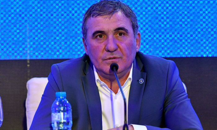 Gheorghe Hagi, în timpul unei conferințe de presă / Foto: Sport Pictures