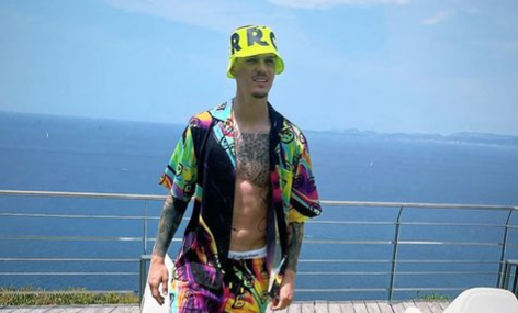 Dennis Man, apariție extravagantă în vacanța din Palma de Mallorca! Alegerea surprinzătoare a fotbalistului Parmei