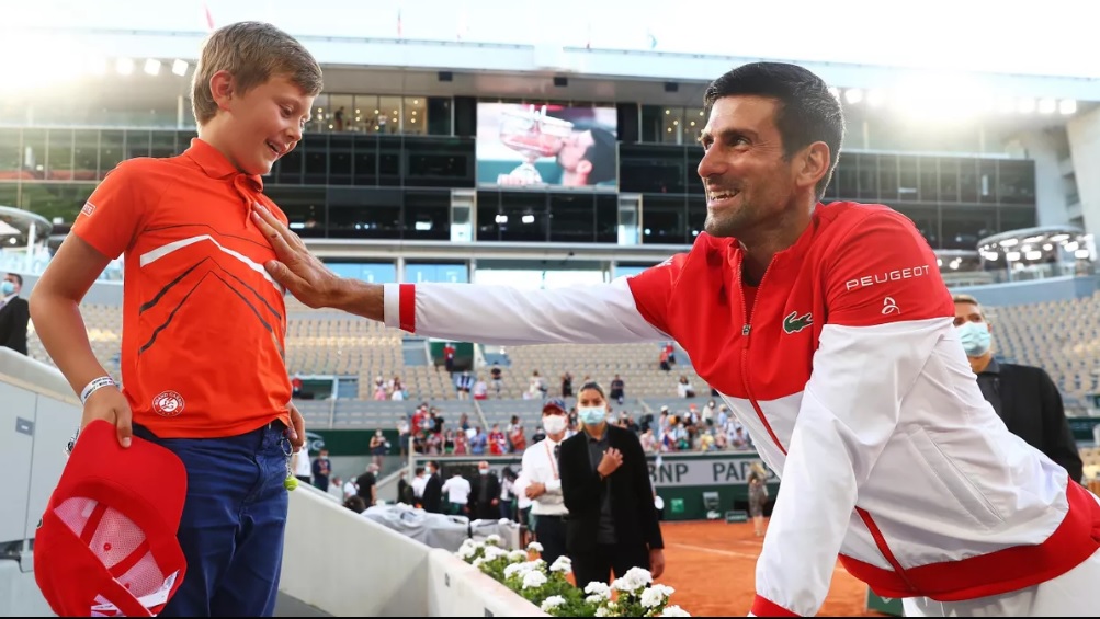 Gestul superb al lui Novak Djokovic, după succesul de la Roland Garros. ”M-a încurajat ca un nebun, l-am auzit mereu”