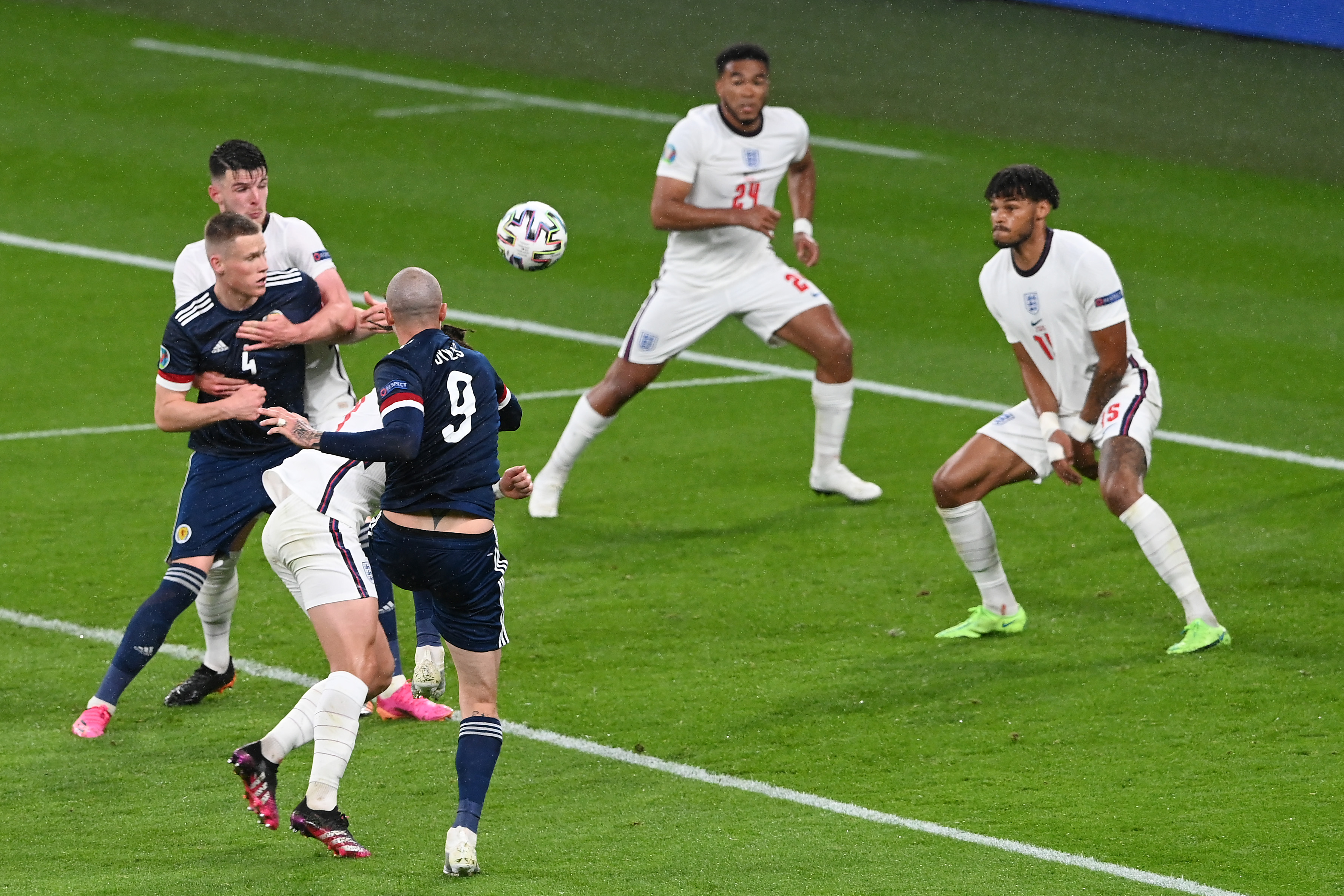 EURO 2020 | Anglia - Scoția 0-0, ACUM. Naționala lui Southgate tremură: James a respins de pe linia porții