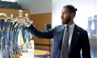 Tribute act and farewell to Sergio Ramos