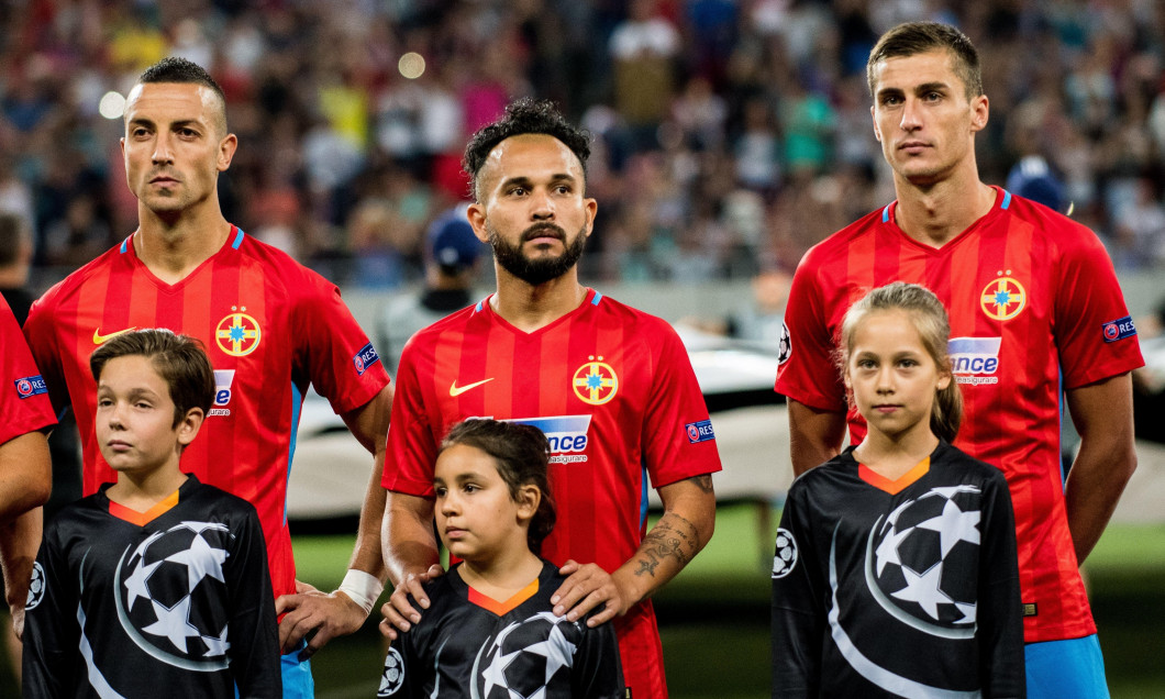 Marko Momcilovic, Junior Morais și Ionuț Larie, înainte de meciul FCSB - Sporting Lisabona din play-off-ul Champions League / Foto: Profimedia