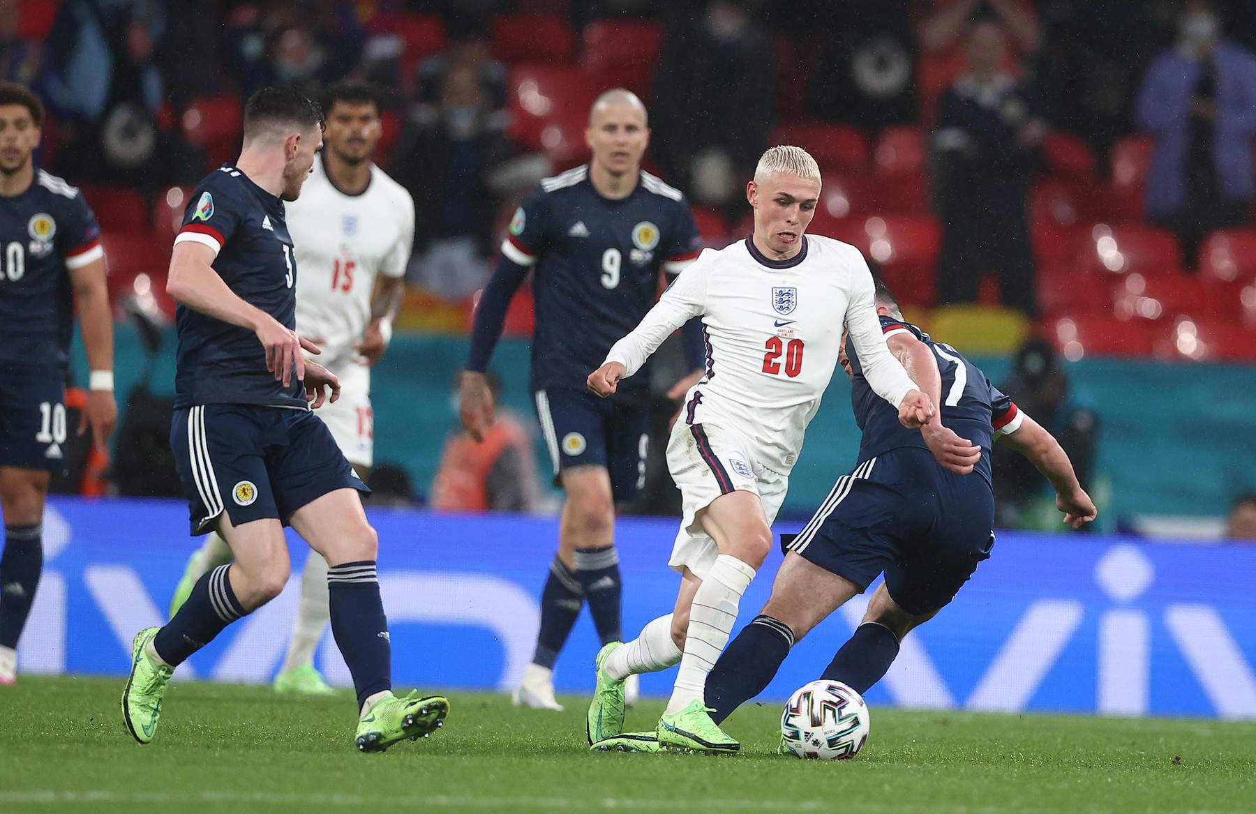 ”Dacă România a făcut-o, putem și noi!” Ce le-a propus Phil Foden coechipierilor săi de la naționala Angliei