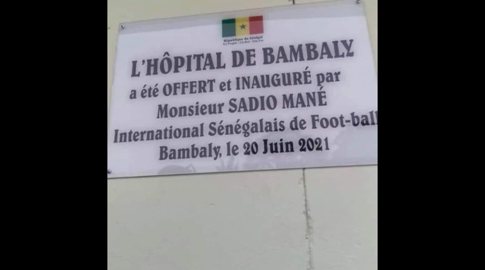 Sadio Mane a inaugurat spitalul pe care l-a construit în Bambali / Foto: Twitter @imela_christian