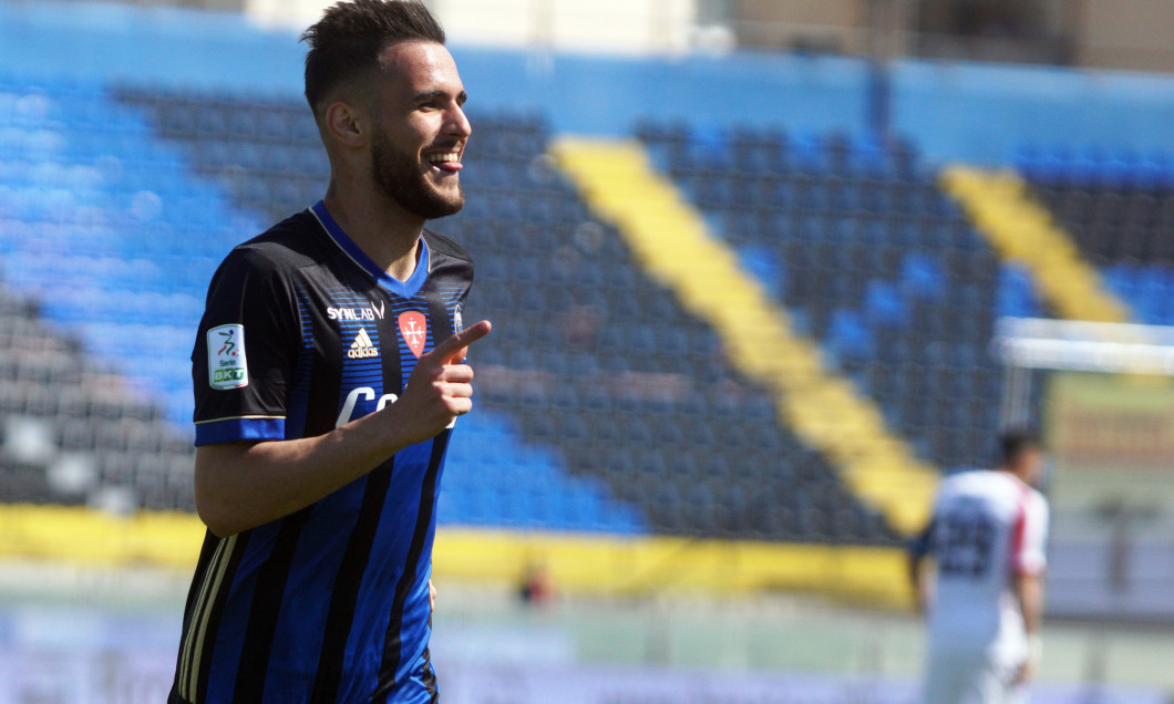 Marius Marin, după golul marcat în meciul Pisa - Cosenza din Serie B / Foto: Profimedia
