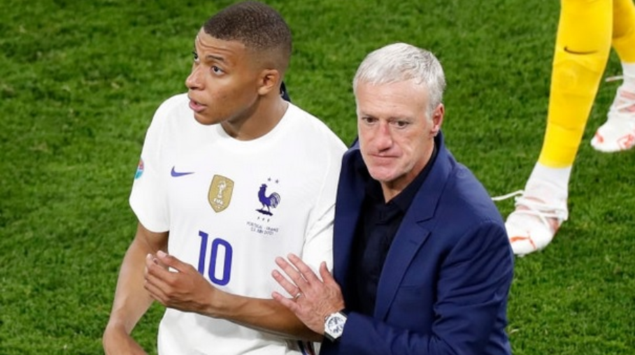 Kylian Mbappe, atacat de un fost internațional francez: ”Nu e normal ce face, Deschamps a scăpat situația de sub control!”