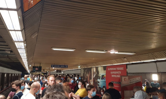 Peron metrou Piata Muncii