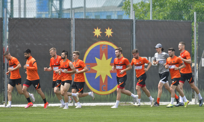 FOTBAL:ANTRENAMENT FCSB (12.06.2021)