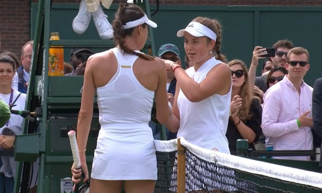 Jelena Ostapenko și Ajla Tomljanovic, după meciul direct de la Wimbledon / Foto: Twitter@TennisPodcast