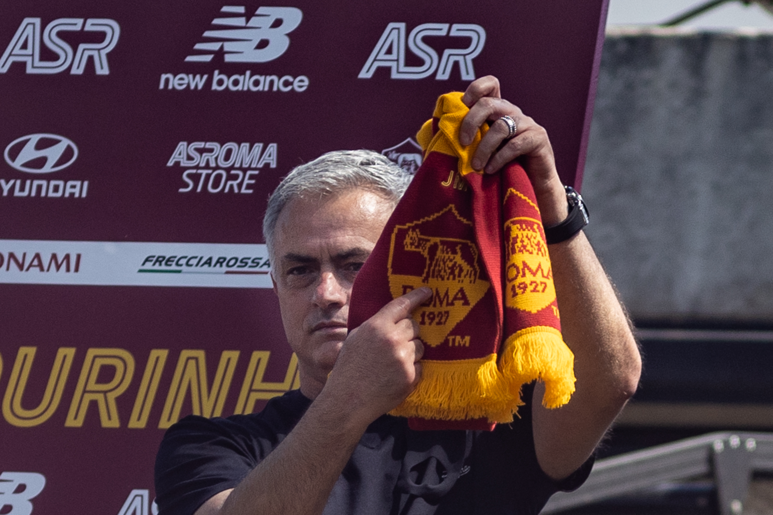 Jose Mourinho încearcă un transfer ”galatic” la AS Roma! Tehnicianul lusitan a contactat un jucător de la Real Madrid