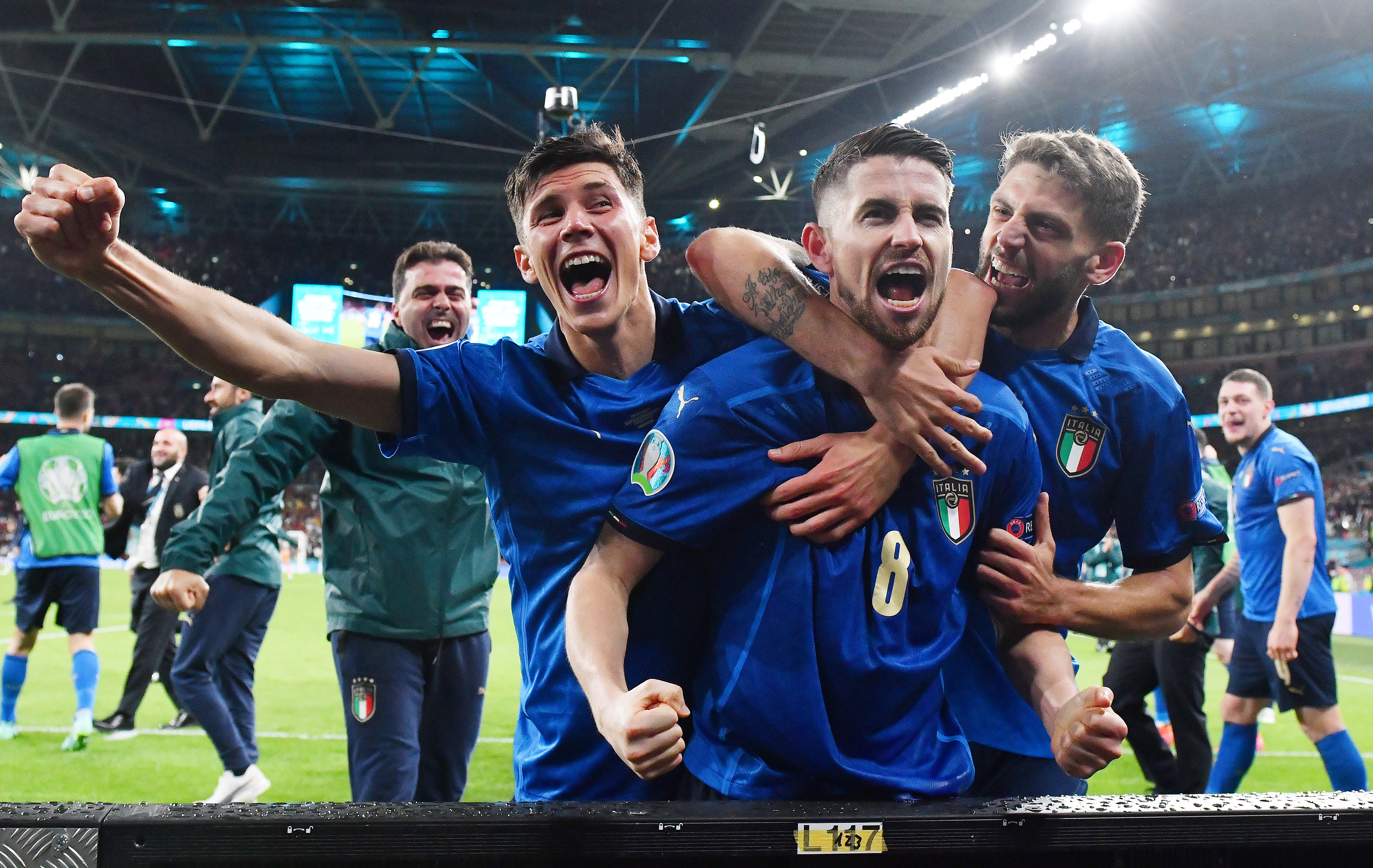 Presa din Italia, plecăciuni pentru ”Squadra Azzurra”: ”Suntem în finală: hai s-o scriem din nou!” / ”Dumnezeu e italian”