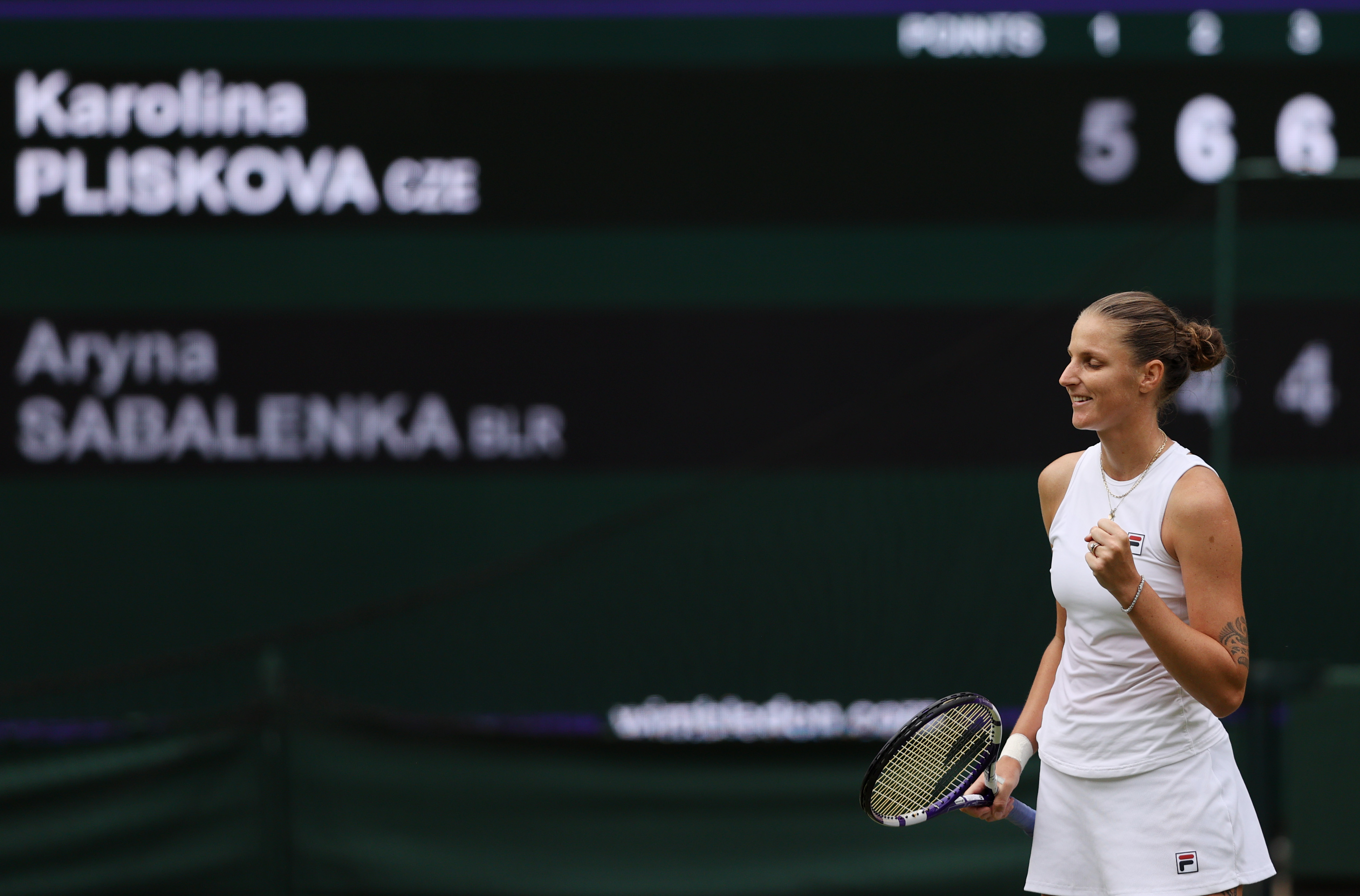 Karolina Pliskova o va înfrunta pe Ashleigh Barty în finala de la Wimbledon