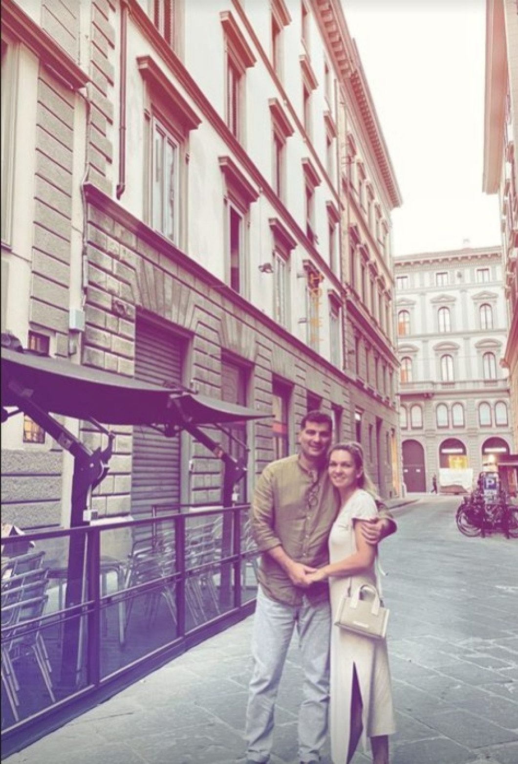 Galerie Foto Unde A Ales Simona Halep SÄƒ MeargÄƒ In VacanÈ›Äƒ AlÄƒturi De Toni Iuruc Ipostaze Inedite Cu Sportiva NoastrÄƒ