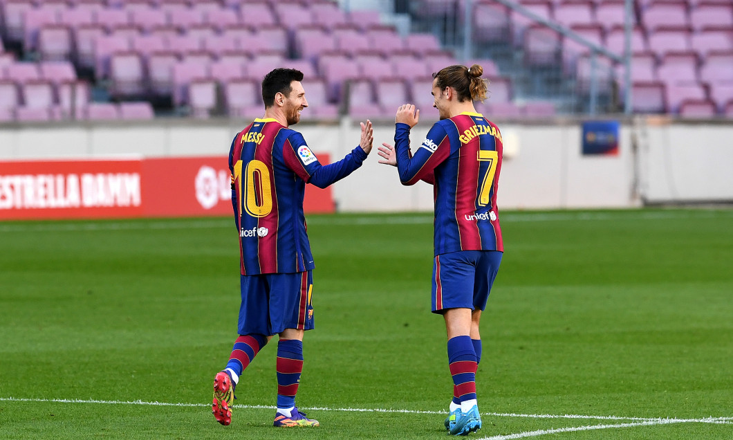 Lionel Messi și Antoine Griezmann, în timpul meciului Barcelona - Osasuna / Foto: Getty Images