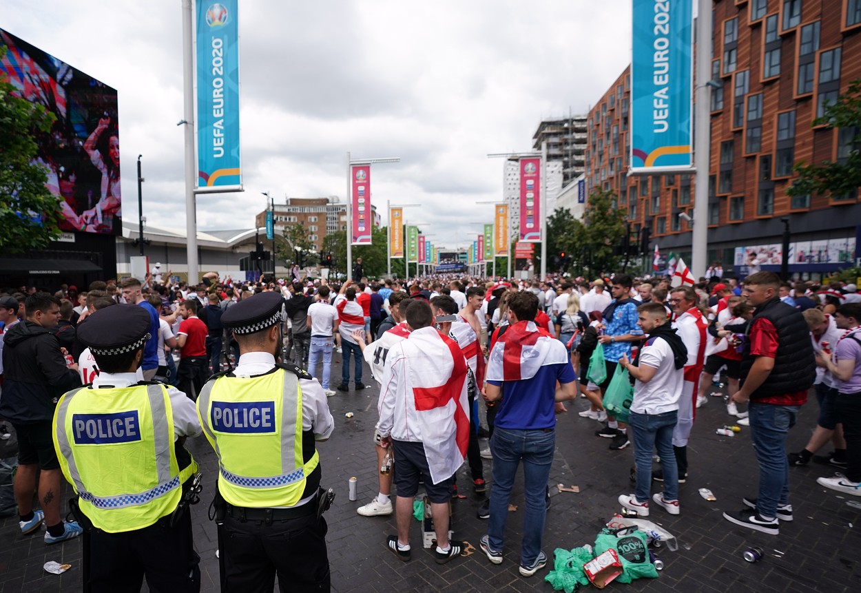 Decizia luată de FA după incidentele dinaintea finalei EURO 2020 + imaginile haosului de pe străzile din Londra