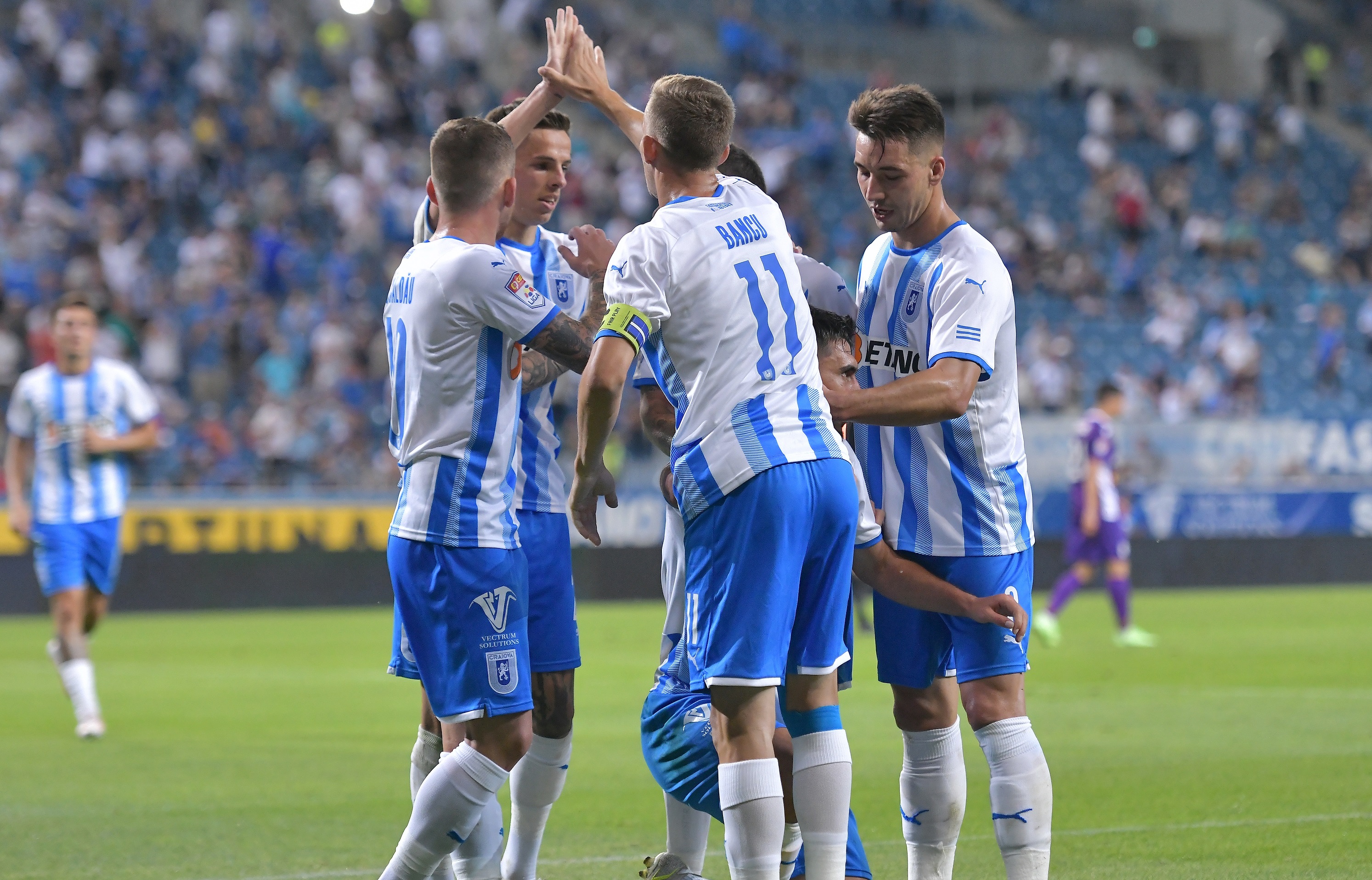 Universitatea Craiova - FC Argeș 1-0. Piteștenii au ratat ocazii enorme și au avut un gol anulat controversat