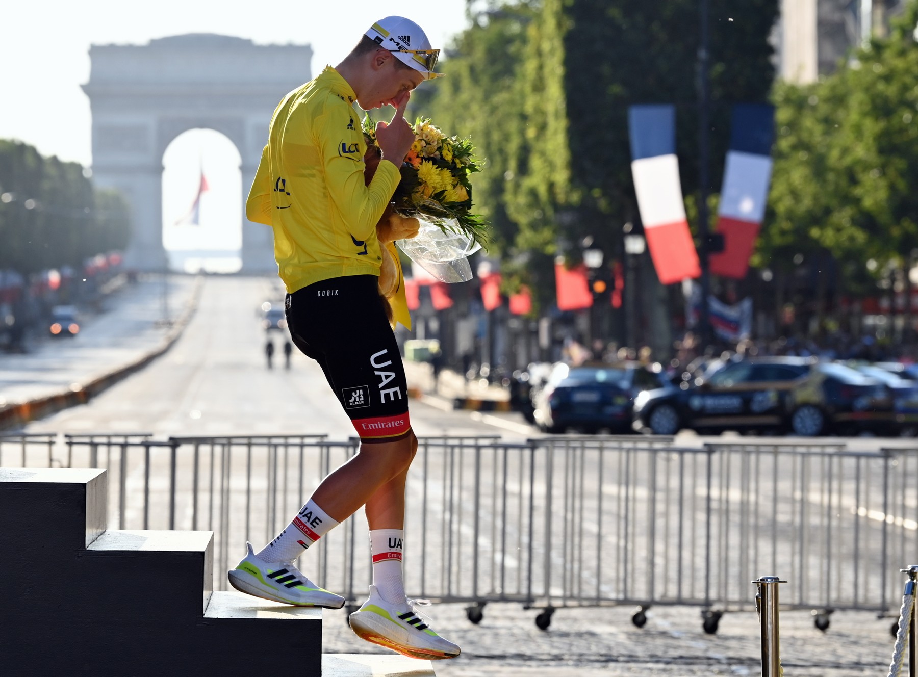 Performanță remarcabilă pentru Tadej Pogacar! Rutierul a câștigat Turul Franței pentru a doua oară consecutiv
