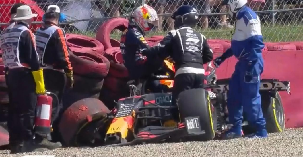 ”El sărbătorește, iar eu sunt în spital”. Verstappen l-a criticat dur pe Hamilton, după incidentul de la Silverstone